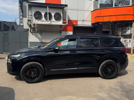 2021 Hyundai Santa Fe IV Рестайлинг, чёрный, 3590000 рублей, вид 3