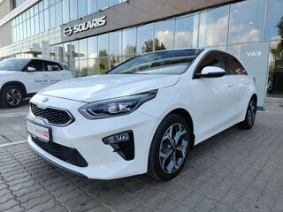 2021 Kia Ceed III, белый, 2309200 рублей, вид 3