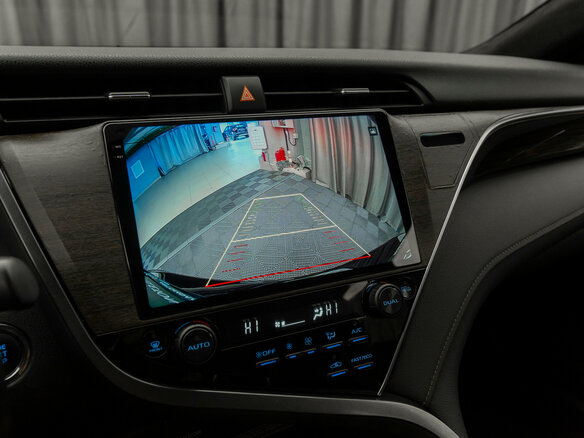 2018 Toyota Camry VIII (XV70), чёрный, 2245000 рублей - вид 20