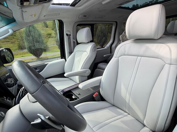 2025 Hyundai Staria I, чёрный, 7900000 рублей - вид 18