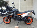 2024 KTM 890 SMT, чёрный, 1400000 рублей - вид 5