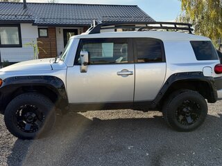 2007 Toyota FJ Cruiser, серебристый, 3408151 рублей, вид 4