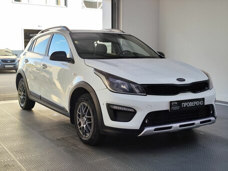 2019 Kia Rio X-Line IV, белый, 1469000 рублей, вид 3