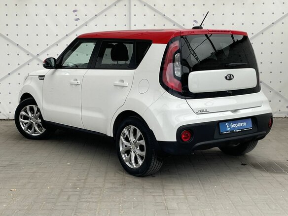 2018 Kia Soul II Рестайлинг, белый, 1580000 рублей - вид 7