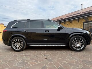 2020 Mercedes-Benz GLS 400 d II (X167), чёрный, 8000000 рублей, вид 3