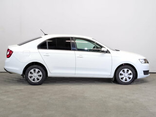 2019 Skoda Rapid I Рестайлинг, белый, 825000 рублей, вид 4