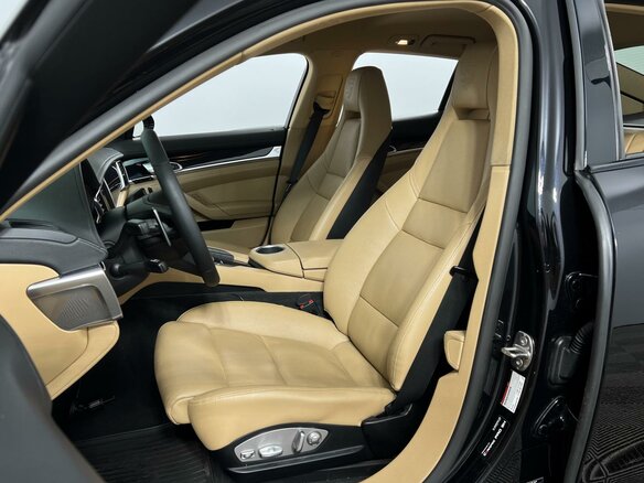 2016 Porsche Panamera 4 I Рестайлинг, чёрный, 3849900 рублей - вид 9