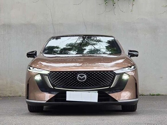 2025 Mazda EZ-6 28.4 kWh, коричневый - вид 1