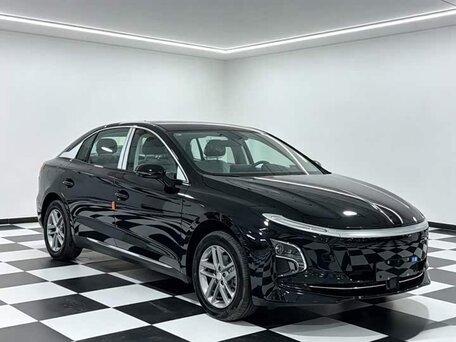 2025 Hongqi E-QM5 Plus I Рестайлинг, чёрный, 2505003 рублей, вид 5