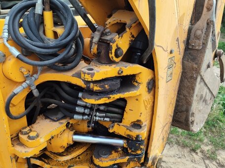 2009 JCB 2DX, 4370000 рублей, вид 5