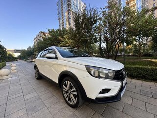 2022 Lada (ВАЗ) Vesta SW Cross I, белый, 1000000 рублей, вид 2