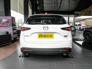 2025 Mazda CX-5 II Рестайлинг, белый, 2405000 рублей, вид 4