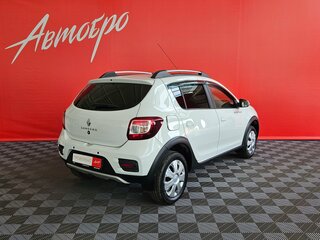 2021 Renault Sandero Stepway II Рестайлинг, белый, 1315000 рублей, вид 5
