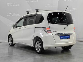 2012 Honda Freed I Рестайлинг, белый, 1250000 рублей, вид 3