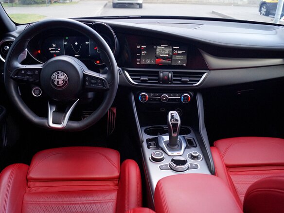2023 Alfa Romeo Giulia II (952) Рестайлинг, чёрный - вид 18