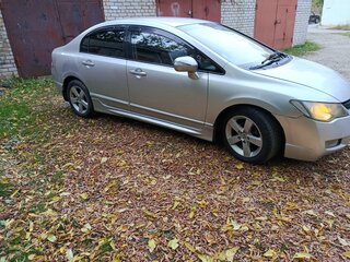 2007 Honda Civic VIII, серебристый, 615000 рублей, вид 3