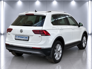 2017 Volkswagen Tiguan II, белый, 1750000 рублей, вид 4