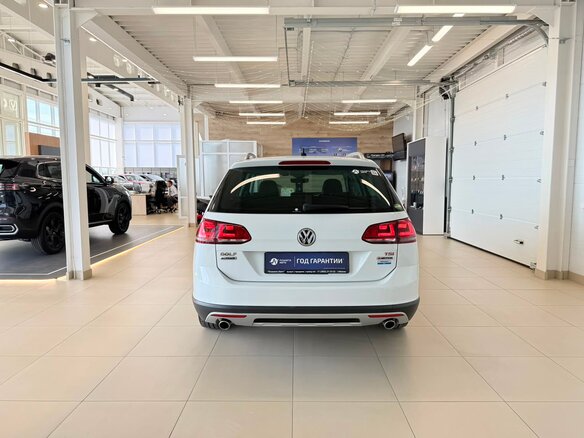 2016 Volkswagen Golf Alltrack VII, белый, 2099999 рублей - вид 5
