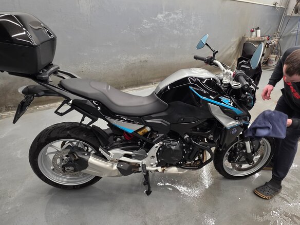 2021 BMW F 900 R, чёрный, 890000 рублей - вид 3