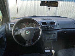 2008 Skoda Fabia II, красный, 495000 рублей, вид 4