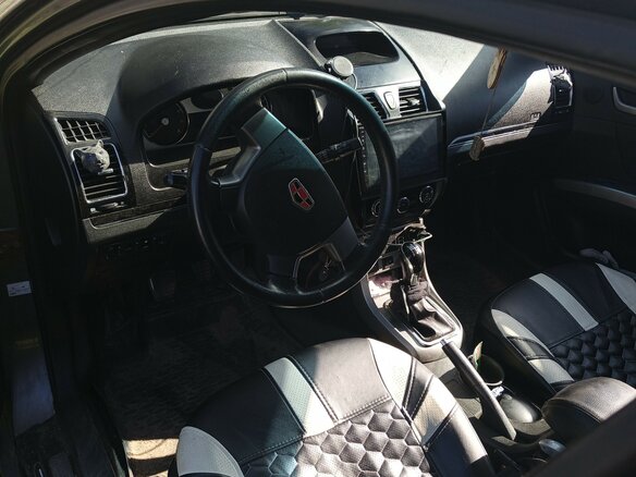 2013 Geely Emgrand EC7, серебристый, 300000 рублей - вид 2