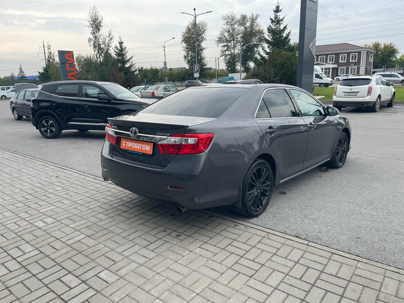 2012 Toyota Camry VII (XV50), серебристый, 1230000 рублей - вид 4