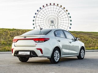 2019 Kia Rio IV, бежевый, 1450000 рублей, вид 2