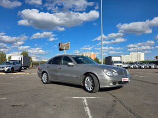 2005 Mercedes-Benz E-Класс 220 III (W211, S211), серебристый, 750000 рублей, вид 4