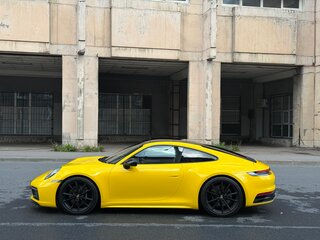 2019 Porsche 911 Carrera 4S VIII (992), чёрный, 11000000 рублей, вид 4
