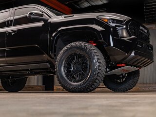2026 Toyota Tacoma IV, чёрный, 10234980 рублей, вид 4