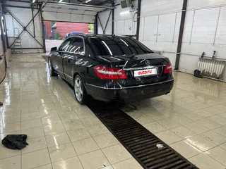 2011 Mercedes-Benz E-Класс 350 IV (W212, S212, C207), серебристый, 950000 рублей, вид 3