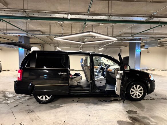 2008 Chrysler Voyager Grand V, чёрный, 2150000 рублей - вид 10
