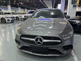 2021 Mercedes-Benz A-Класс 180 IV (W177), серебристый, 2480000 рублей, вид 1