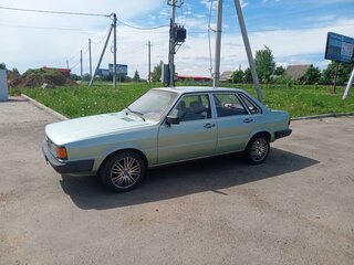 1982 Audi 80 III (B2), зелёный, 450000 рублей, вид 2