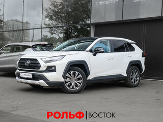 2024 Toyota RAV4 V (XA50), белый, 3700000 рублей, вид 1