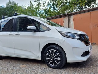 2018 Honda Freed II, белый, 1500000 рублей, вид 2