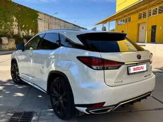 2020 Lexus RX 300 IV Рестайлинг, белый, 5200000 рублей, вид 5