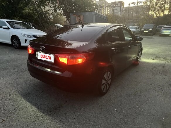 2011 Kia Rio 4-speed III, чёрный - вид 8