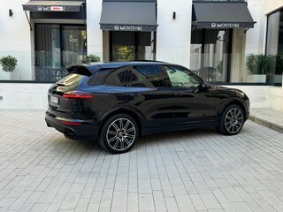 2015 Porsche Cayenne Diesel II Рестайлинг (958), чёрный, 4800000 рублей, вид 3