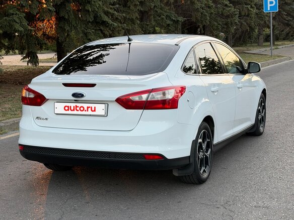 2011 Ford Focus III, белый, 900000 рублей - вид 5