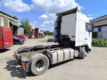 2012 Volvo FH, белый, 2900000 рублей, вид 4