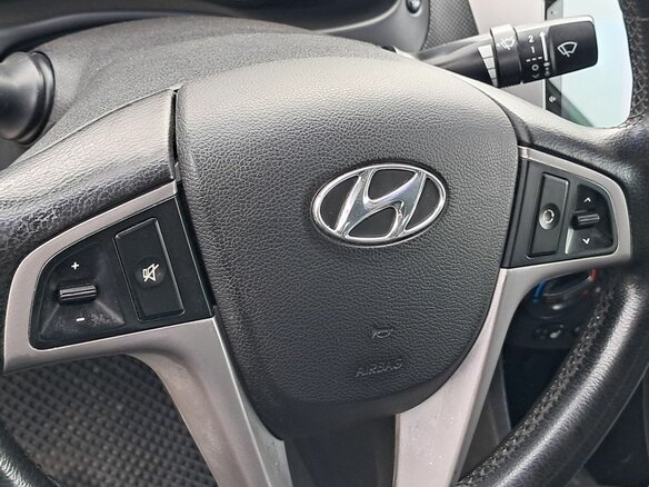 2014 Hyundai Solaris I Рестайлинг, чёрный, 820000 рублей - вид 19