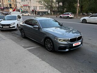 2019 BMW 5 серии 530i VII (G30/G31/G38), серый, 3800000 рублей, вид 3