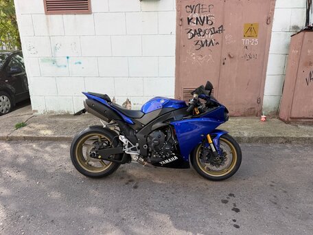 2009 Yamaha YZF-R1, синий, 850000 рублей, вид 2