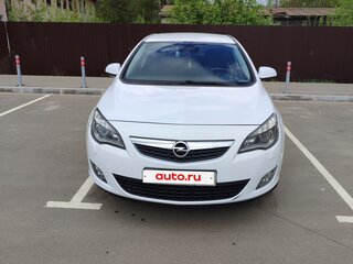 2010 Opel Astra J, белый, 700000 рублей, вид 1