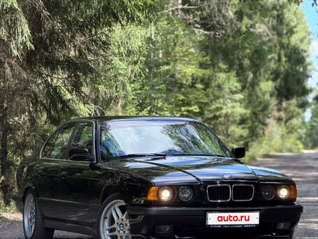 1991 BMW 5 серии 525i III (E34), серебристый, 990000 рублей, вид 2
