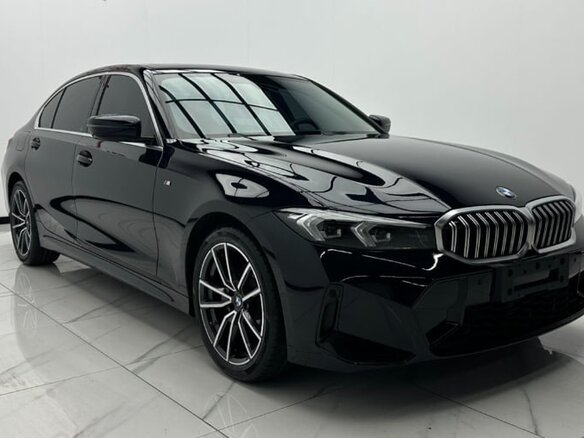 2023 BMW 3 серии Long 320Li VII (G2x) Рестайлинг, чёрный, 3890000 рублей - вид 2