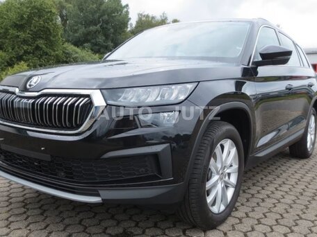 2022 Skoda Kodiaq I Рестайлинг, красный, 3290000 рублей, вид 2