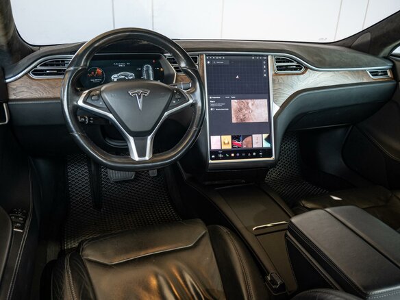 2017 Tesla Model S 75D I Рестайлинг, серый, 3250000 рублей - вид 5