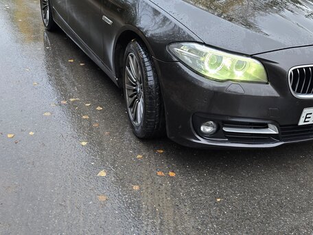 2014 BMW 5 серии 528i xDrive VI (F10/F11/F07) Рестайлинг, коричневый, 1700000 рублей, вид 4